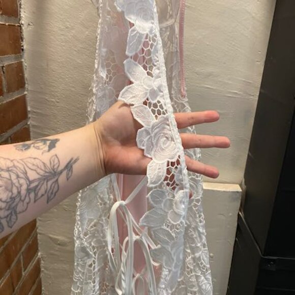 Astoria Lace Maxi Dress - Picture 6 of 10